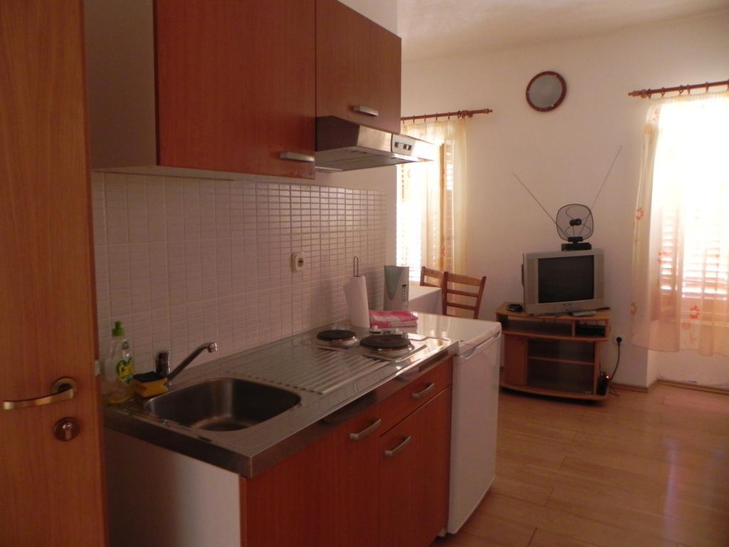 Apartments Riva Pag Town Habitación foto